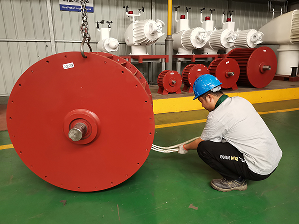 200KW永磁發(fā)電機(jī)