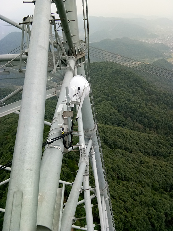 M風光互補監控鐵塔