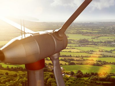 為何歐美瘋狂拆除的風力發電機，我國還在大力修建？